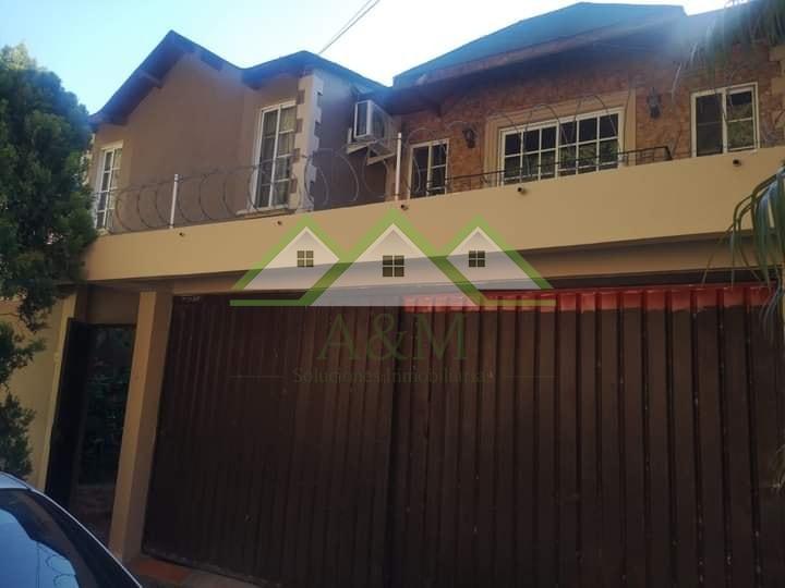 ¡Venta de casa en Lomas de Toncontín!