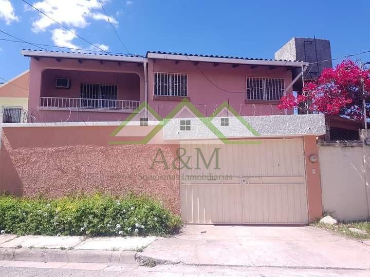 CASA EN ALQUILER EN COL. FLORENCIA