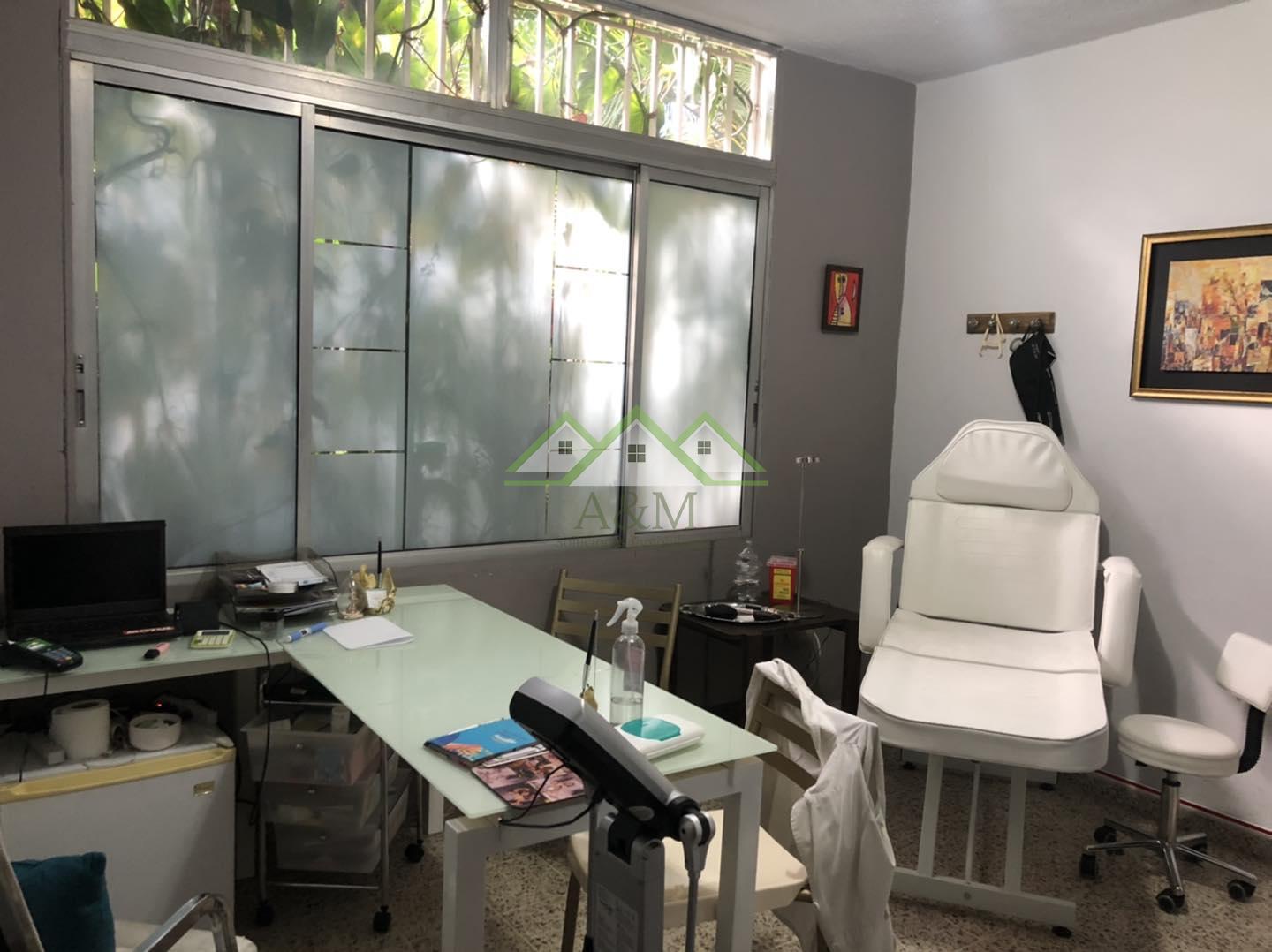 Casa en venta en Lomas del Guijarro Sur 570.12v2 de terreno