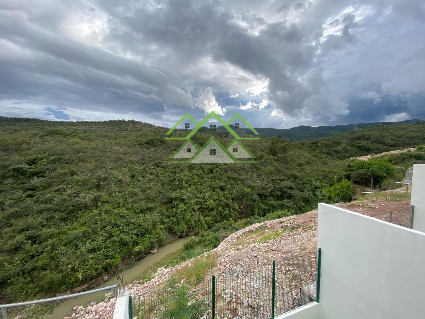 Linda casa en renta en Mirador de Los Ángeles