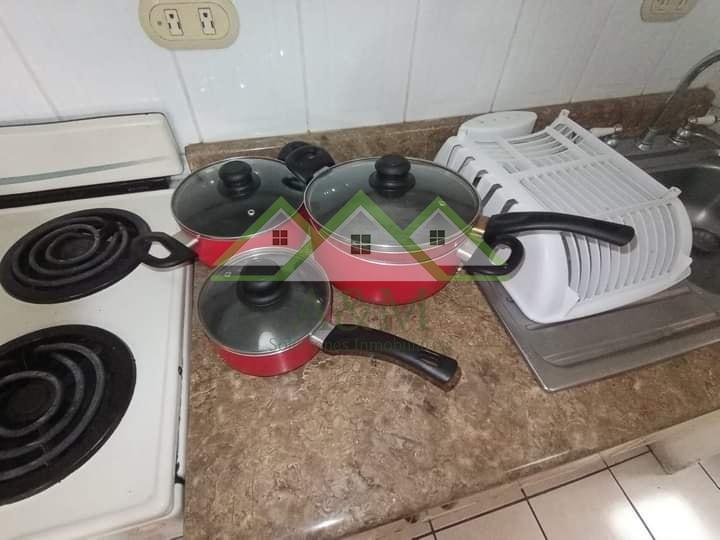 Apartamento totalmente amueblado, ubicado en Lomas del Guijarro