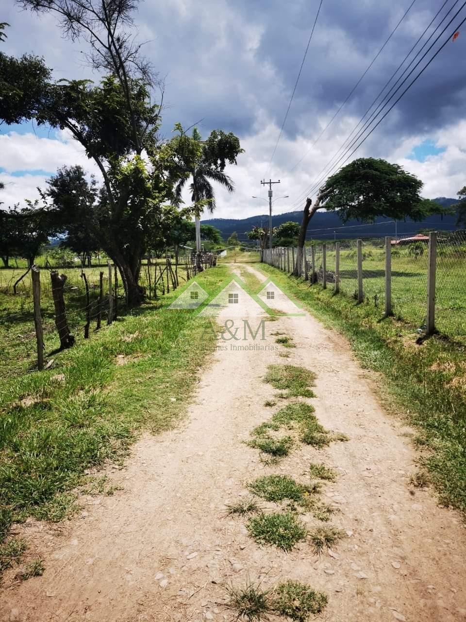 ¡En venta! Lindo terreno en Casa Blanca ,San Antonio de Oriente.