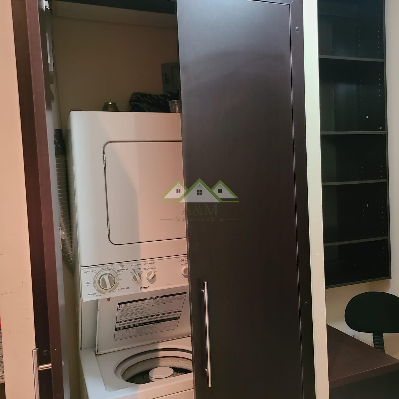 Apartamento amueblado en Torre Atenea