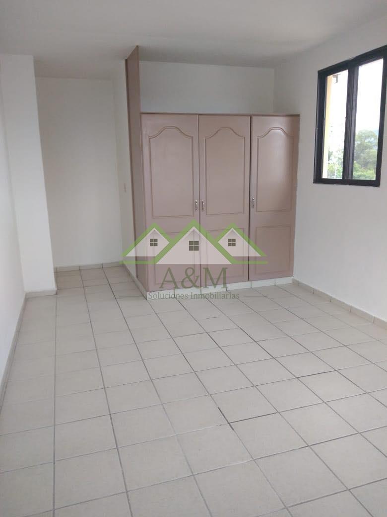 APARTAMENTO EN ALQUILER EN LOMAS DEL MAYAB