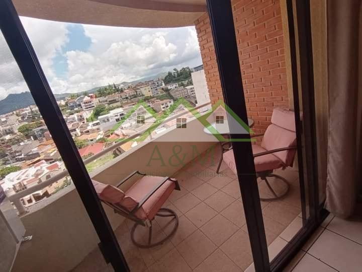 Apartamento totalmente amueblado, ubicado en Lomas del Guijarro