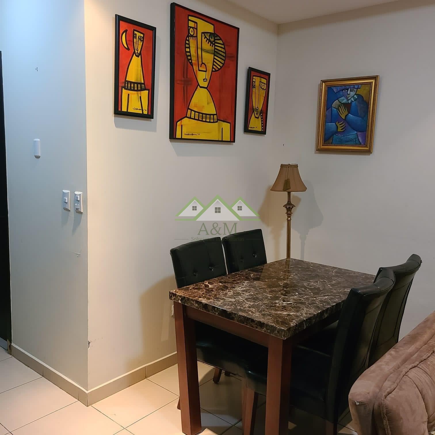 Apartamento amueblado en Torre Atenea