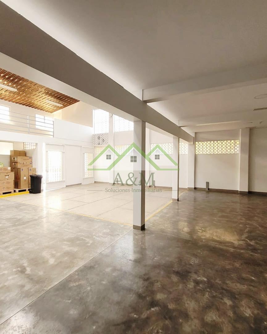 En Alquiler | Ofibodega en Colonia Lara